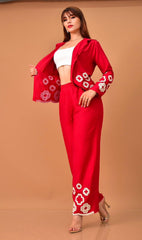 CONJUNTO CON DETALLE BORDADO